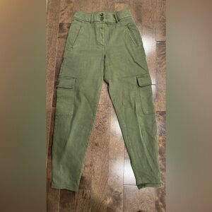 Aritzia Wilfred cargo pants, khaki green size 4